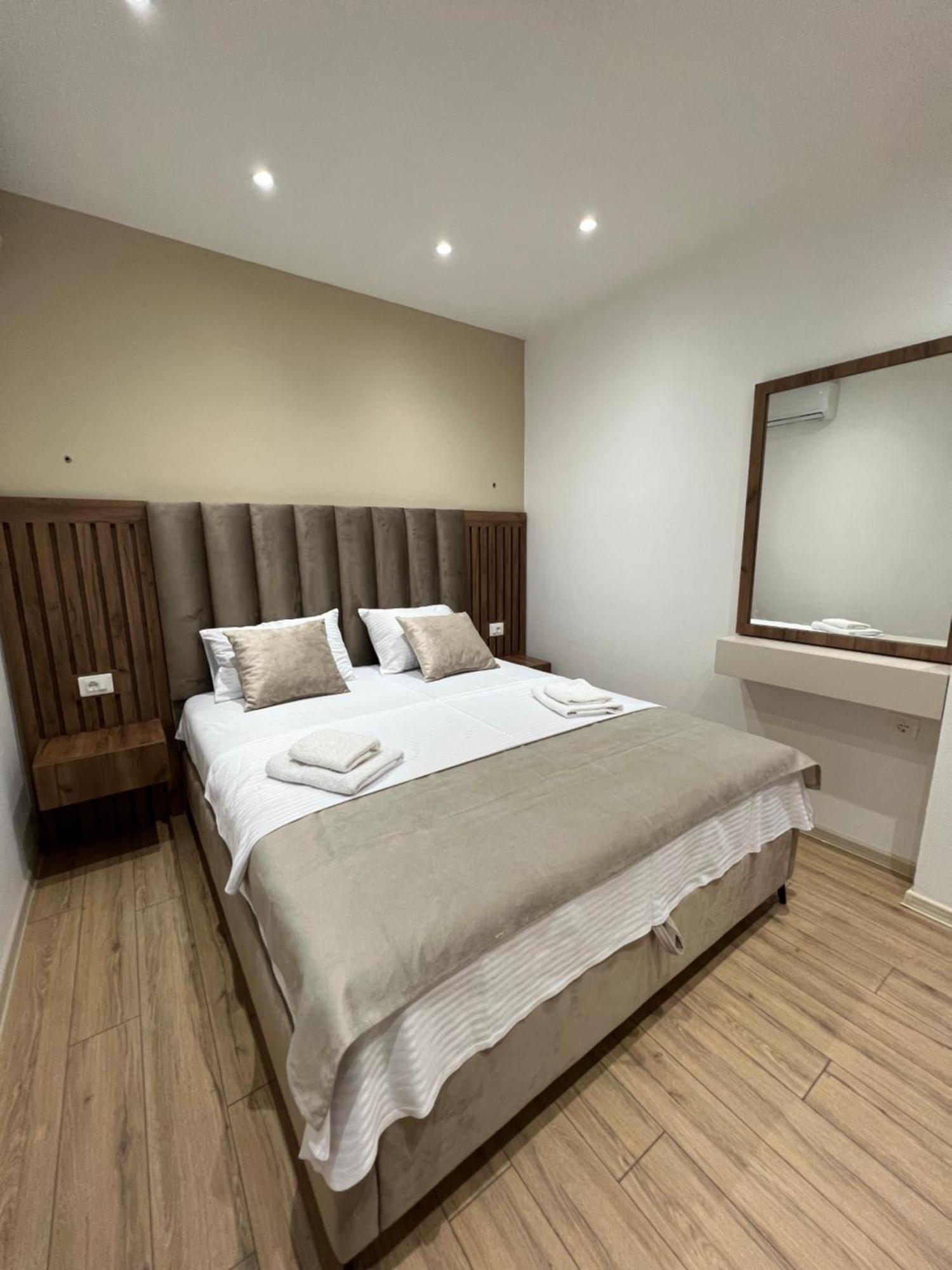 Apartments Duran อุลซิน ภายนอก รูปภาพ